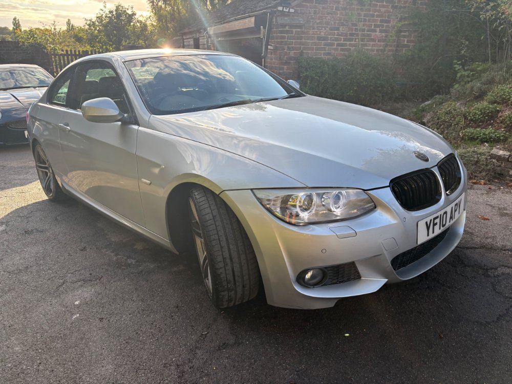 Silver BMW 3 Series 3.0 325i M Sport Coupe 2dr Petrol Steptronic Euro 5 218 ps