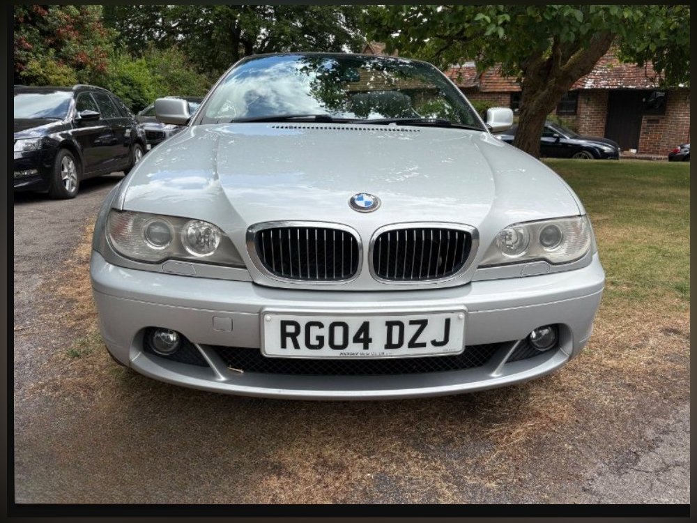 Silver 2004 BMW 3 Series 3.0 330Ci 330 SE Convertible 2dr Petrol Auto 244 g/km 231 bhp in Alresford