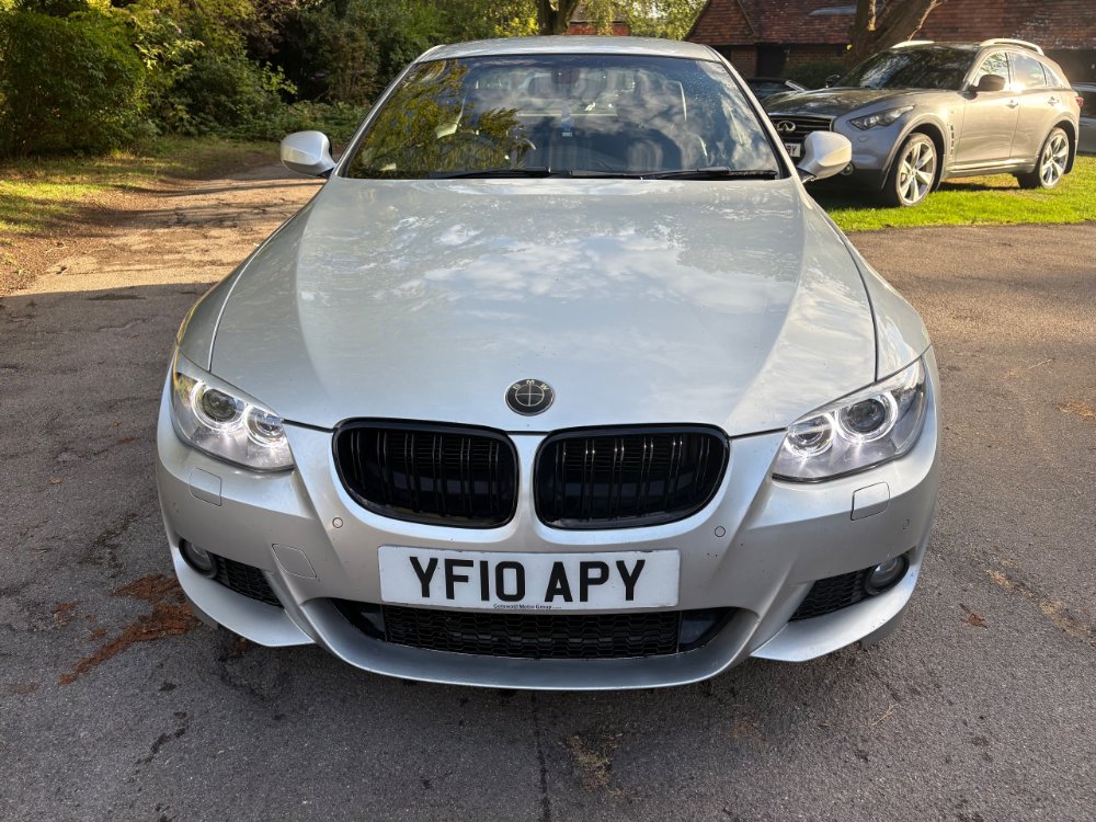 Silver 2010 BMW 3 Series 3.0 325i M Sport Coupe 2dr Petrol Steptronic Euro 5 218 ps in Alresford