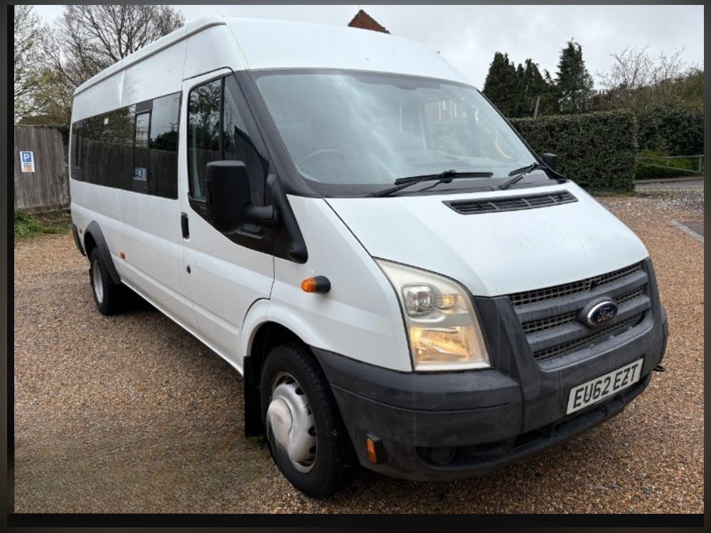 White Ford Transit 2.2 TDCi 430 HDT Minibus 5dr Diesel Manual RWD L4 H2 133 bhp