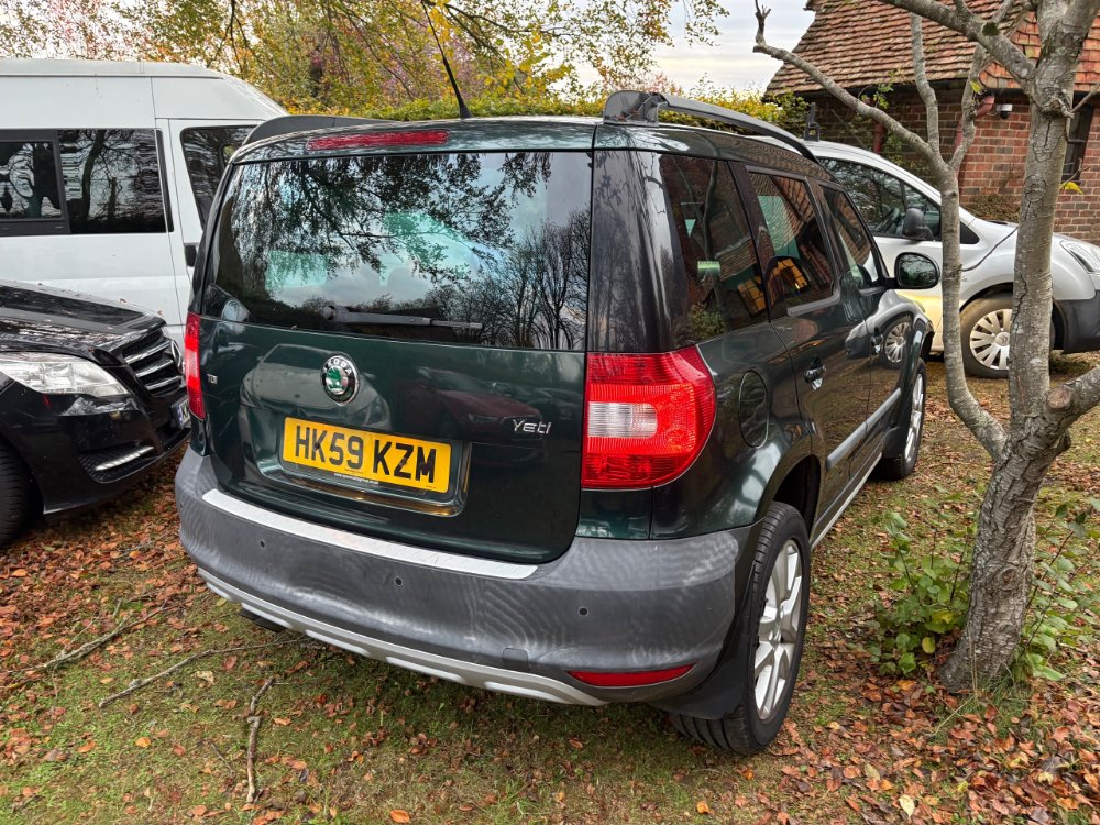 Green 2009 Skoda Yeti 2.0 TDI Elegance SUV 5dr Diesel Manual Euro 5 110 ps in Alresford