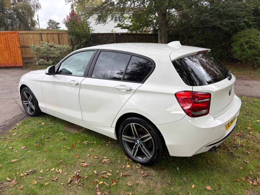 White 2013 BMW 1 Series 2.0 116d Sport Hatchback 5dr Diesel Manual Euro 5 s/s 116 ps in Alresford